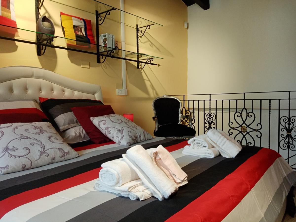 Einaudi 56 Guest House Кальяри Экстерьер фото